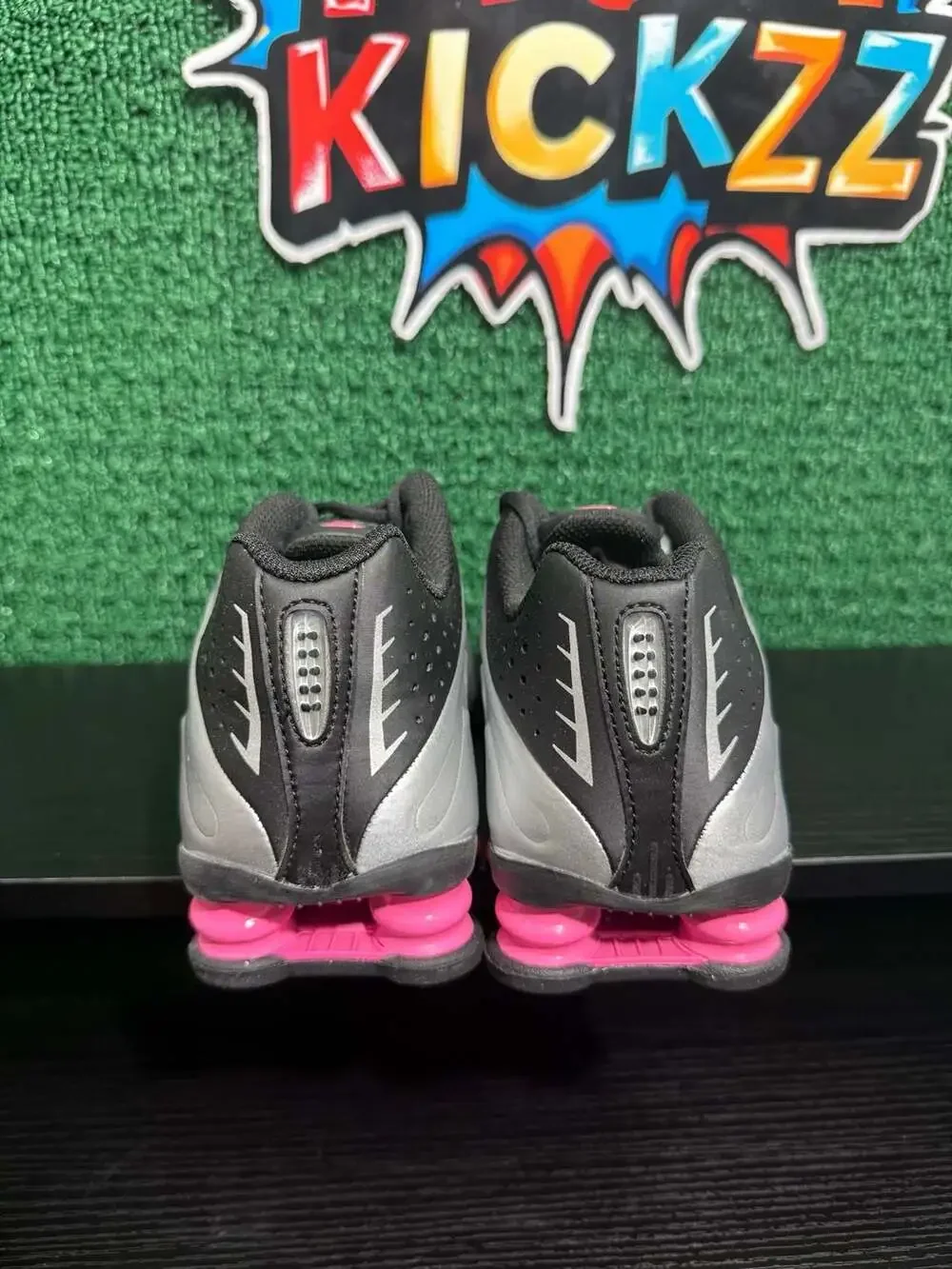 Nike shox r4